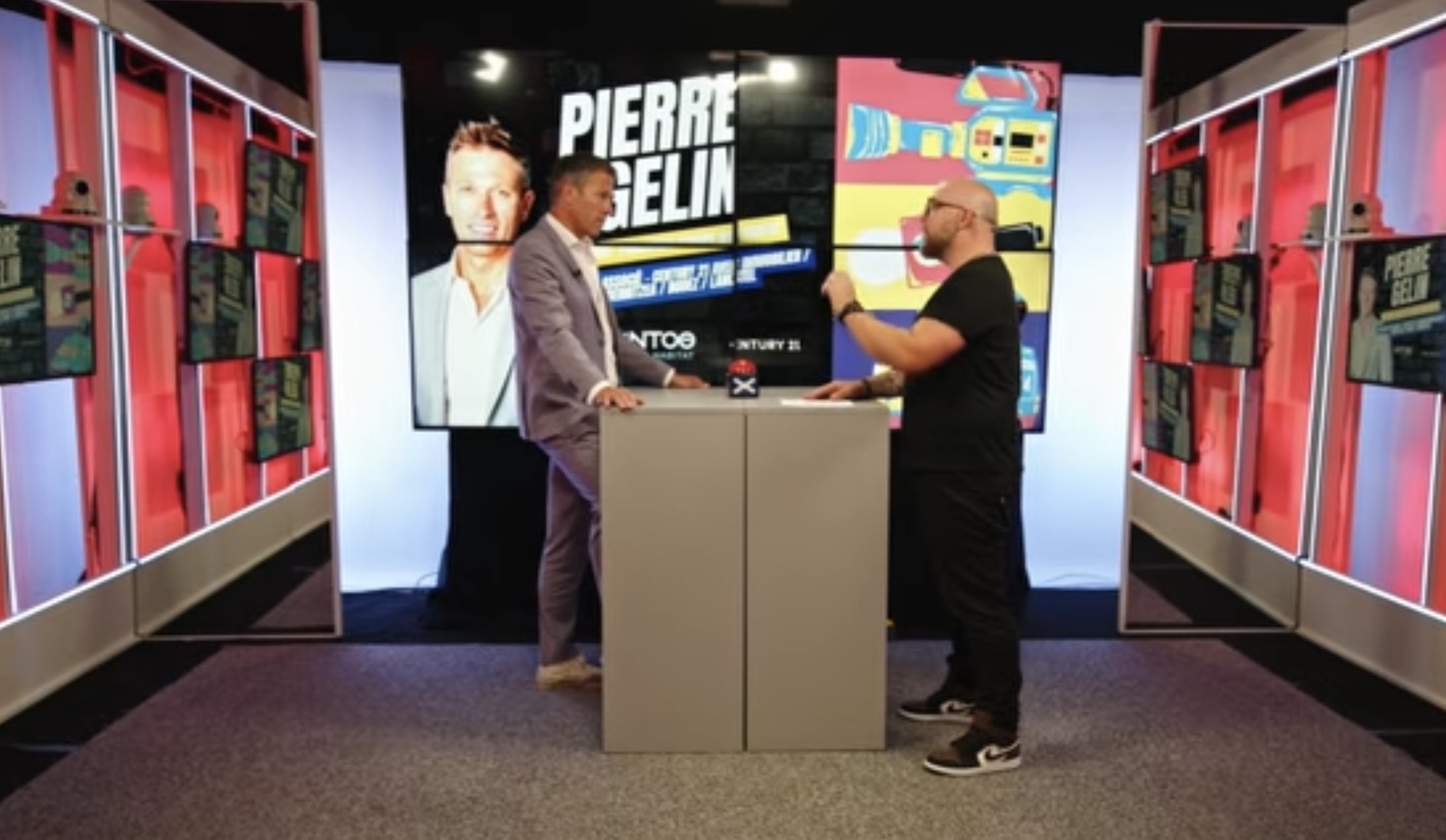 Pierre Gélin en entretien avec Alex Michelin sur le plateau